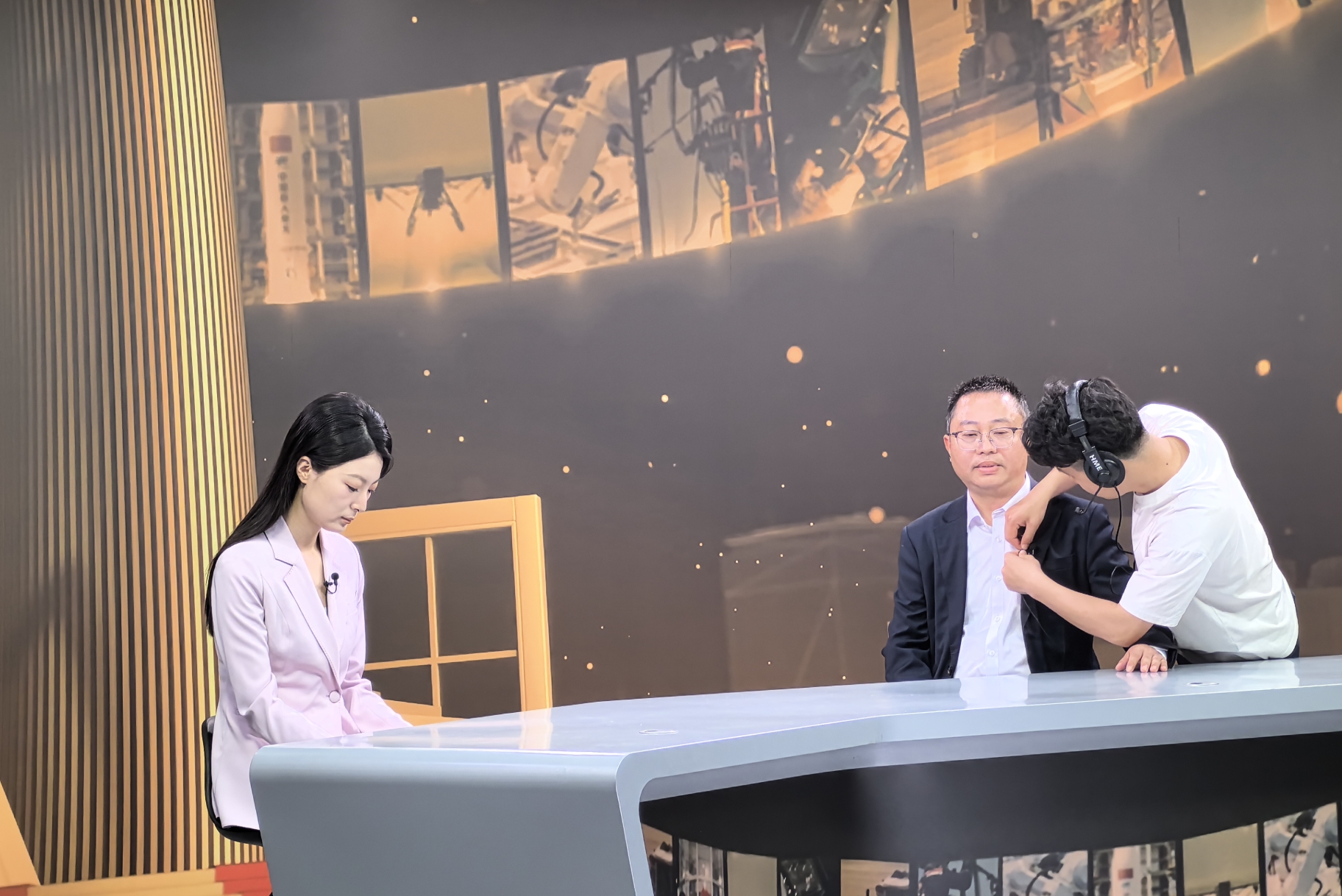 The founder of Yingchuan Hardware was invited to a